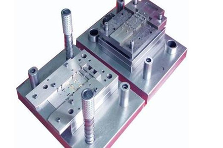級進模的常見材料、特點、送料方式和步距方式