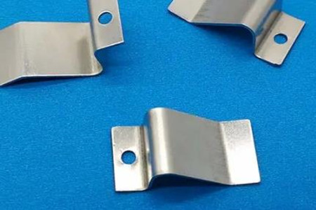 影響五金彈片價(jià)格的因素有哪些?